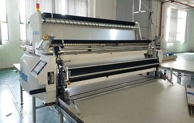 自動(dòng)裁床機(jī)